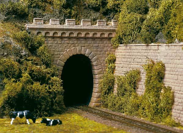 lagerx2 tunnelportaler, AUHAGEN