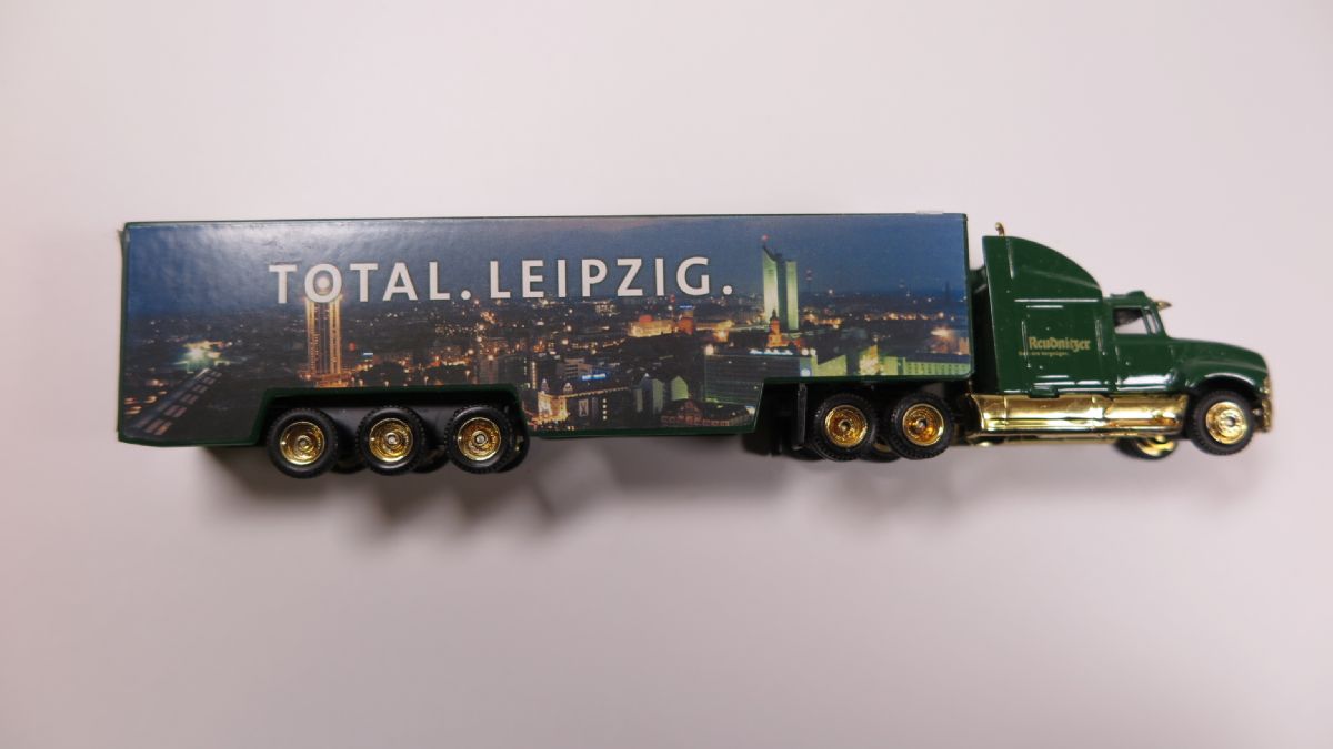 lagerLastbil Total Leipzig H0, Begagnat