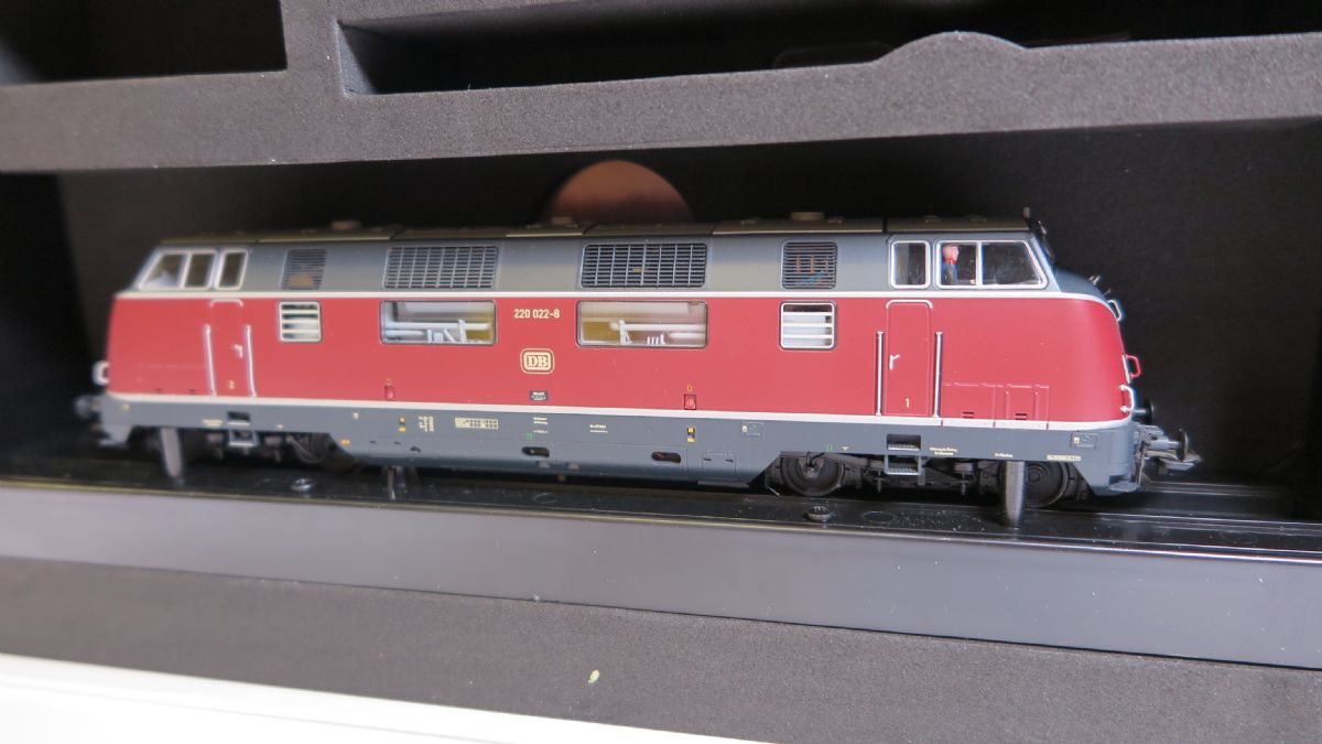 001-4647