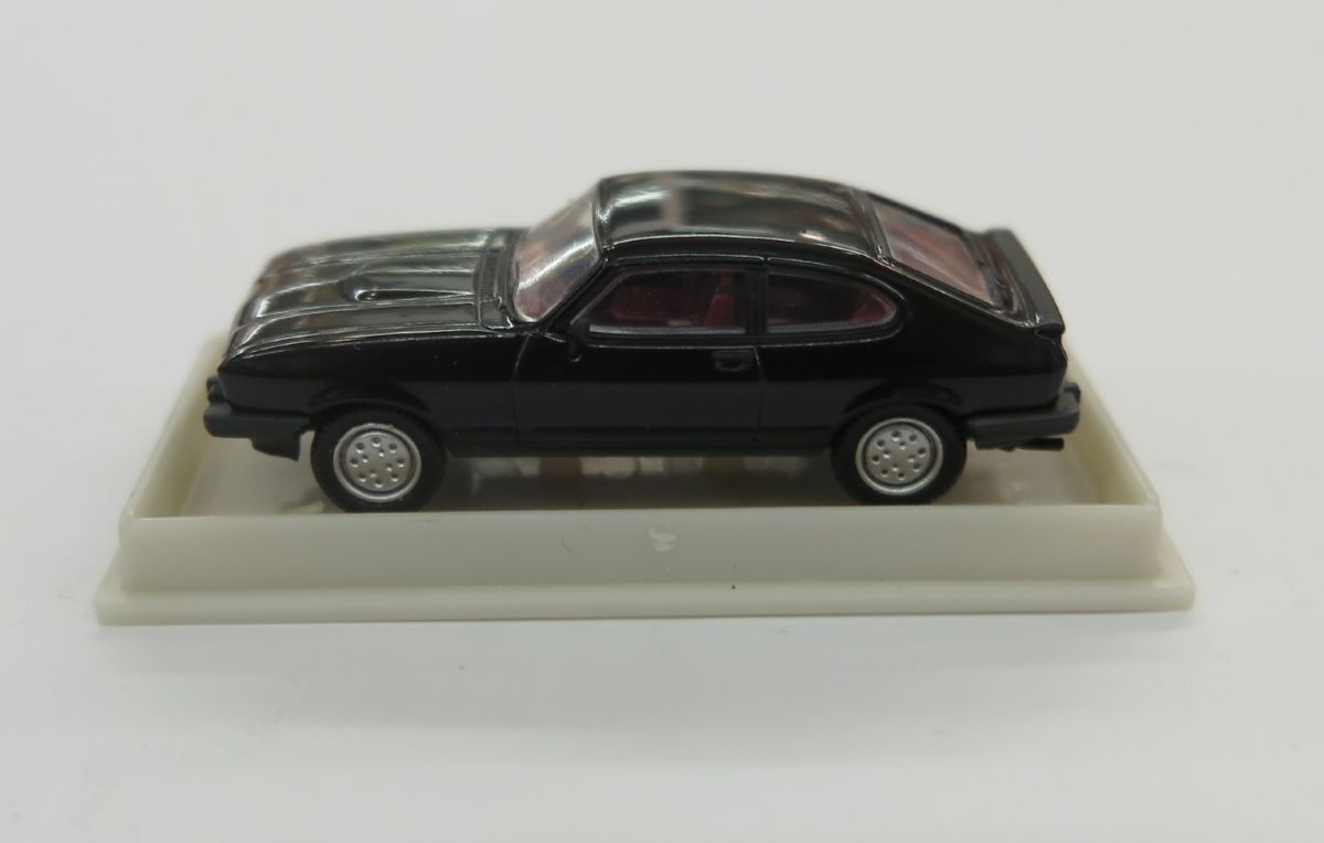 lagerFord Capri svart, Brekina bilar
