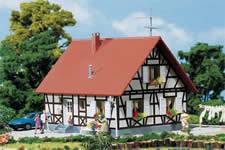 lagerxVILLA, Faller