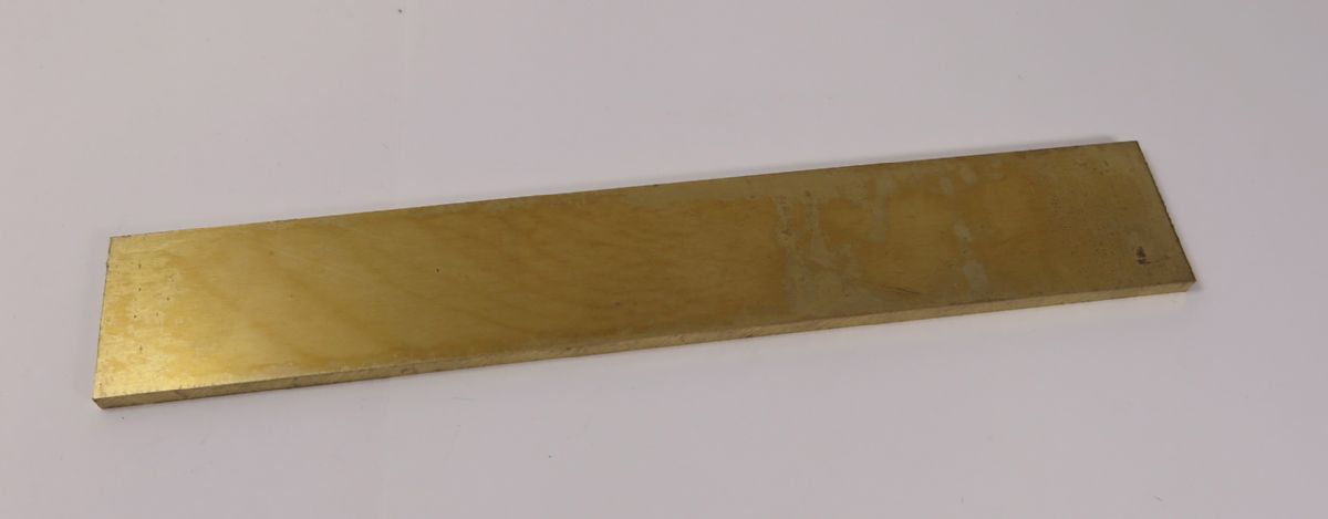 lagerMässingplåt 33x185x4mm, Jeco