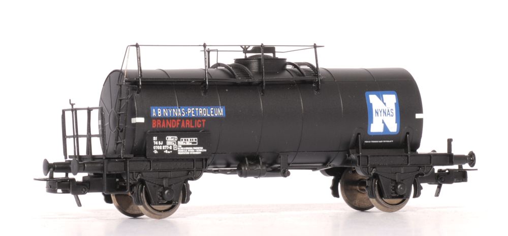 JE 66018