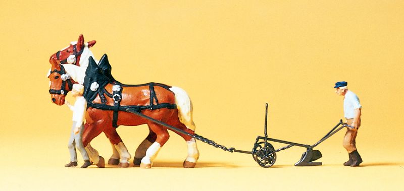 lagerHäst och plöjmaskin, Preiser
